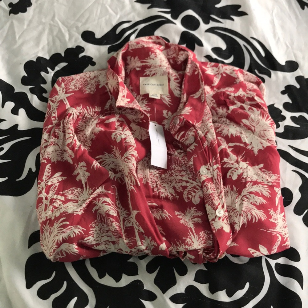 American Eagle Hawaiian Button Down